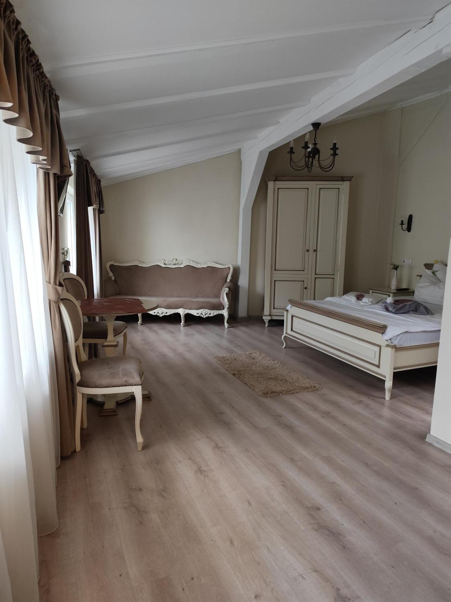 Oldtownvilla Studio Central Sibiu Esterno foto